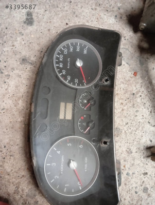 Kia Cerato gösterge paneli saati