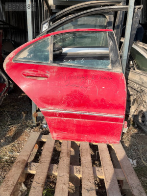MERCEDES E KASA SAĞ ARKA KAPI ORJİNAL ÇIKMA