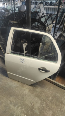 SKODA FABİA SOL ARKA KAPI ÇIKMA 2005 MODEL