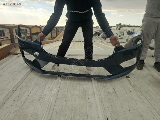 VOLVO XC60 ORJINAL ÖN TAMPON HATASIZ