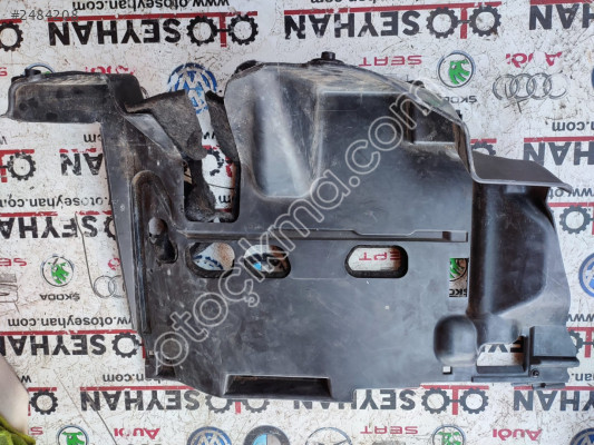 3G1863081AC Passat b8 sol göğüs alt kaplama