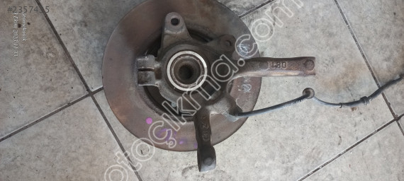 Renault Clio 2 ön sol taşıyıcı
