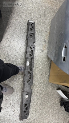BMW F10 KASA 5 SERİSİ ÖN TAMPON KÖPÜĞÜ ORJİNAL