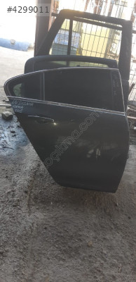 OPEL İNSİGNİA SAĞ ARKA KAPI ORJİNAL ÇIKMA PARÇA DOLU