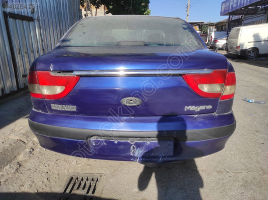 RENAULT MEGANE-1 ÇIKMA ARKA TAMPON