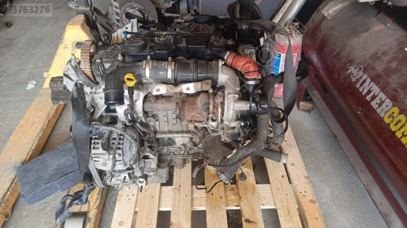 FORD COUİER 1.5 DOLU MOTOR 5.000 DEKİ ARAÇTAN SÖKME AÇILMAMIŞ