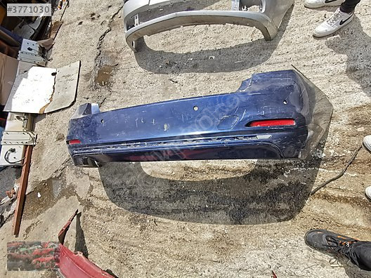 BMW F10 ARKA TAMPON
