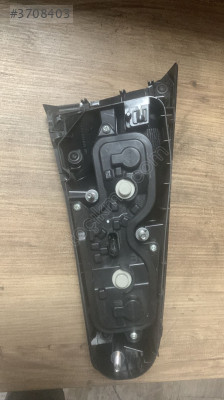 0521859220E orjinal fiat egea sağ stop kasası