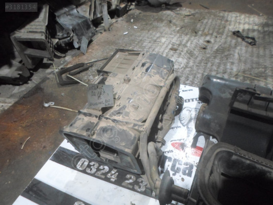 NİSSAN D21 PİKAP 1997 KALORİFER KUTUSU VE MOTORU ÇIKMA ORJİNAL