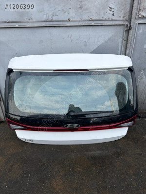 HYUNDAİ İ20 ÇIKMA ORJİNAL BAGAJ KAPAĞI