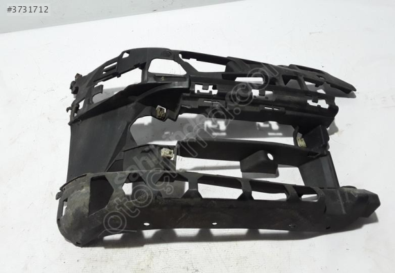 BMW 5 SERİSİ 2019 2023 G30 SAĞ SİS FARI YUVASI 51117385346