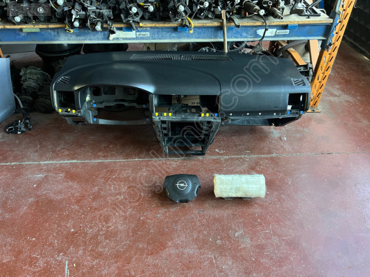 OPEL VECTRA ÇIKMA GÖGÜS TORPİDO