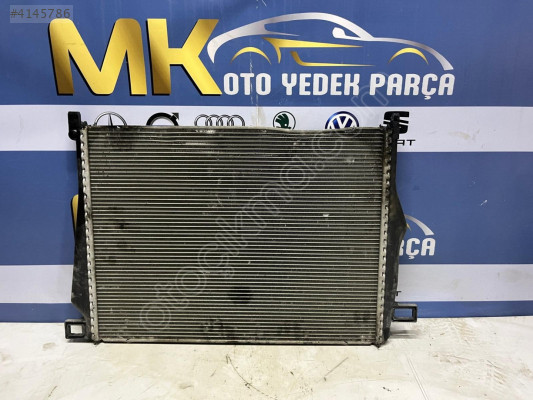 MERCEDES C220-C200-C180 W205 SU RADYATÖRÜ