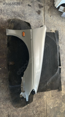 1998-1999 Megane 1 Füme Sağ Ön Çamurluk Orjinal Çıkma