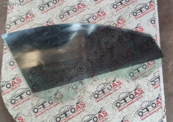 VOLKSWAGEN JETTA 2012 MODEL SAĞ ÖN KAPI CAMI