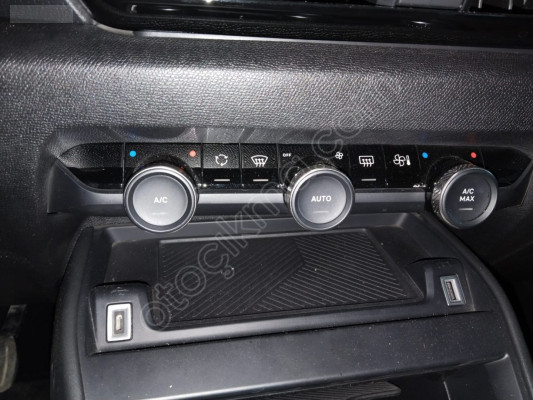 2021 Citroen C4 KLİMA KONTROL DÜĞMELERİ