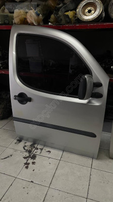 DOBLO 2 SAĞ ÖN KAPI HATASIZ ORJİNALL ÇIKMA PARÇAA