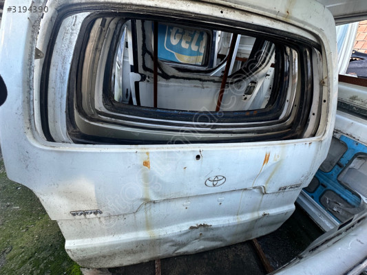 TOYOTA HİACE ÇIKMA ORJİNAL BAGAJ KAPAĞI KD