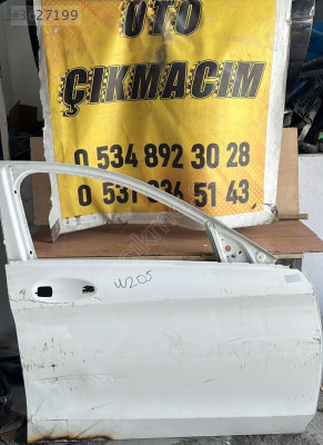 W205 Mercedes C Serisi Sağ Ön Kapı Çıkma Parçası