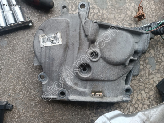 Megane 1 1.6 16 valf Motor yan kapaklar