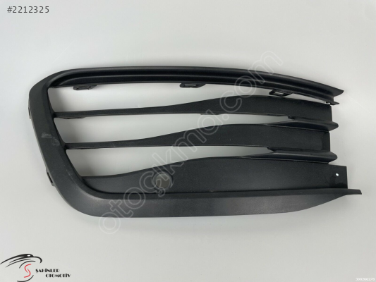 VOLKSWAGEN GOLF GOLF 8 SOL SİS KAPAGI ÖN SİS FARI ÇERÇEVESİ