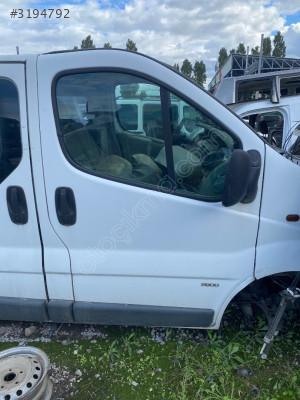 OPEL VIVARO SAĞ ÖN KAPI