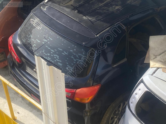 Mıtsubıshı ASX Arka kesme komple 2011 Çıkma Yedek Parça