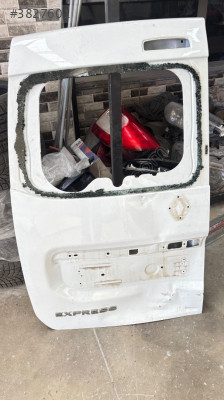 RENAULT EXPRESS BAGAJ KAPAĞI SOL