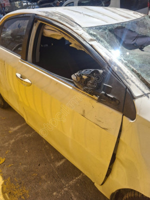 Toyota Corolla Sağ ÖN KAPI ORJİNAL ÇIKM 2017