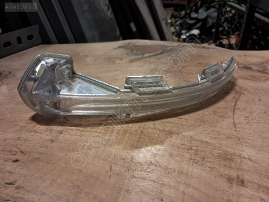 VOLKSWAGEN PASSAT TERS AYNA DİREKSİYON LAMBASI 3GD949101