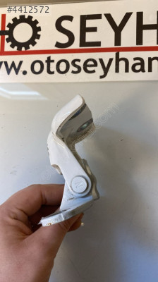 79420-3K000 Hyundai Tucson 2022 sağ arka kapı üst menteşesi