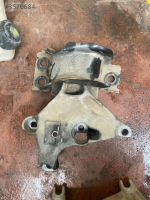 RENAULT KANGOO 3 MOTOR KULAĞI