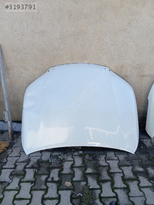 Toyota Hilux motor kaputu 2015 2023 arası