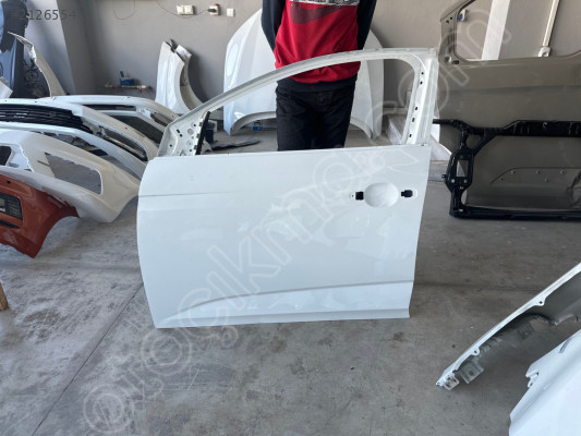 Megane 4 sol ön Kapı Orjinal beyaz çıkma