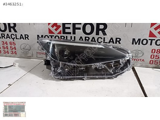 TOYOTA YARİSS CROSS ORJİNAL ÇIKMA SAĞ ÖN FAR 22-24