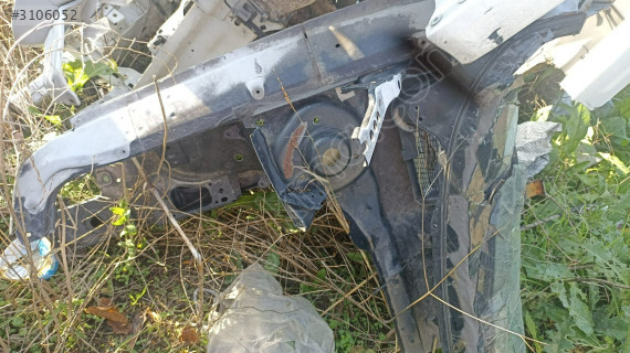 SKODA SUPERB SAĞ ÖN ÇEYREK KUPA