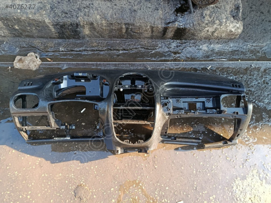 Peugeot 206 göğüslük