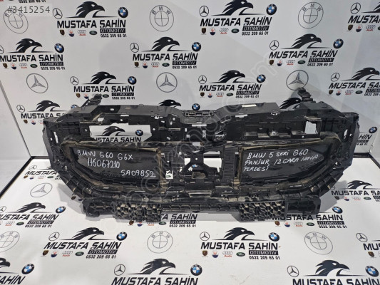 BMW 5 SERİ G60 PANJUR IZGARA HAVA PERDESİ ORJİNAL ÇIKMA | 5A09852