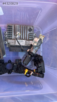 2016 KİA BONGO ÇIKMA ORJİNAL ANAHTAR BEYİN SETİ YEDEK PARÇALARI