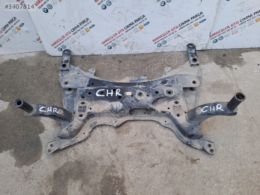Toyota C-hr motor alt Traversi