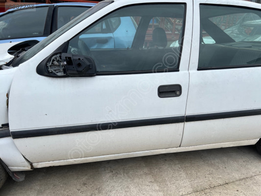 OPEL VECTRA A “ SOL ÖN KAPI “ hatasız