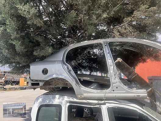 OPEL VECTRA C ARKA ÇAMURLUK KESME