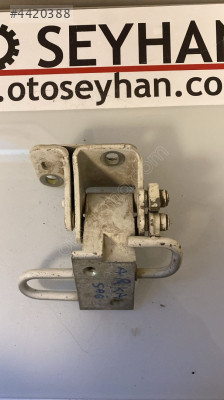 6Q4833412A seat leon 2010 sağ arka kapı alt menteşesi