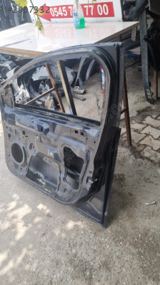Ford Mondeo İçin Sağ Ön Kapı - Oto Çıkma Parçaları