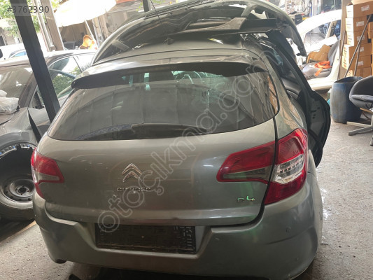 Citroën C4 arka bagaj kapağı