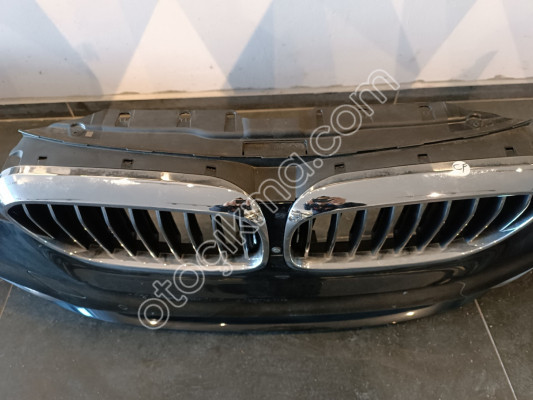 BMW G30 ÖN TAMPON DOLUMETALİK SİYAH SAFİR  51117427442