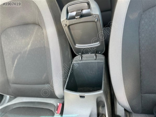 2020 Hyundai Kona Orta Konsol