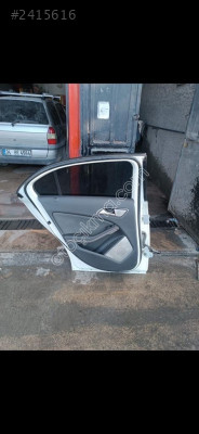 MERCEDES A180 W176 SOL ARKA KAPI BEYAZ
