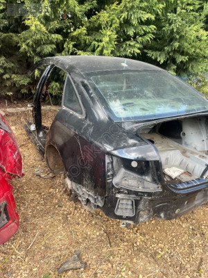AUDİ A6 SOL ARKA ÇAMURLUK GÜÇMANLAR OTO 05012551616