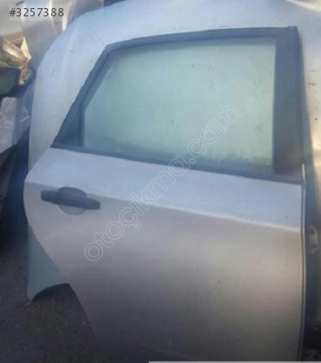 2008 Subaru İmpreza Sağ Arka Dolu Kapı Adana Çıkma Parça